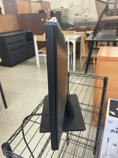 店2607-111 Dell デル 24インチ マルチメディアモニター 液晶ディスプレイ 2018年製 通電確認済み　傷汚れあり