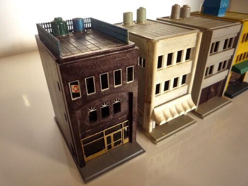 現状品 Nゲージ ストラクチャー 建物 ジオラマ 三階建てビル 4個セット 中古 札幌市東区 新道東店
