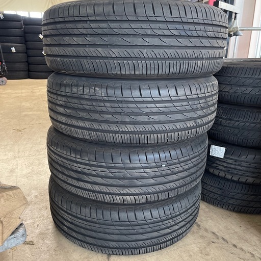 無料タイヤ225/60R18【3424】 (タイヤ預かり隊) 偕楽園のタイヤ 