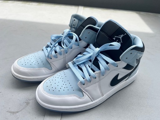 NIKE スニーカー　ジョーダン1