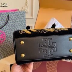 Tory Burchの画像