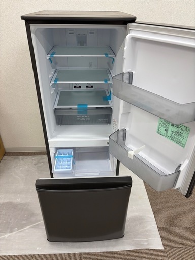 ☆未使用品☆2023年製　MITSUBISHI 2ドア冷蔵庫? 厳選した綺麗な冷蔵庫、洗濯機のみの店頭に並べています。 ほぼ未使用 