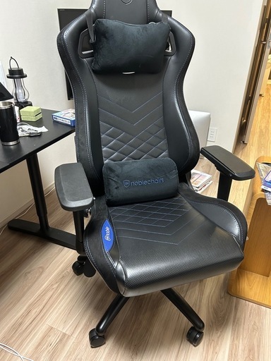    noblechairs ゲーミングチェア