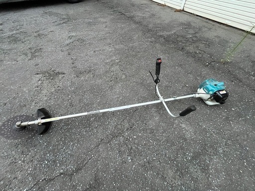 マキタ　エンジン刈り払い機