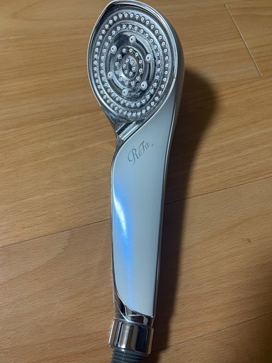 リファ　シャワーヘッド