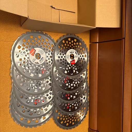 【新品未使用品10枚価格】マキタの草刈替刃