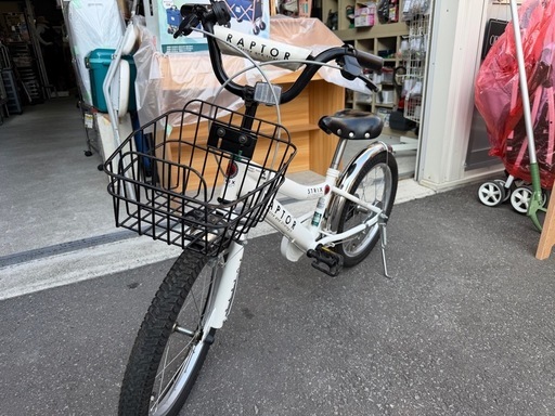 (FD) RAPTOR STRIX ジュニアサイクル 18インチ 自転車 スタンド付属 白系 BAAマーク付き 中古品 ④