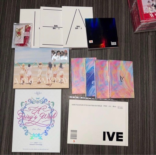 KPOP  CD トレカ　IVE