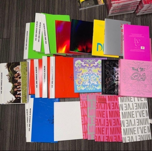 KPOP  CD トレカ　IVE
