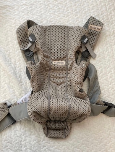 BABYBJÖRN ベビービョルン 抱っこ紐 MINI Airy Mesh グレーベージュ