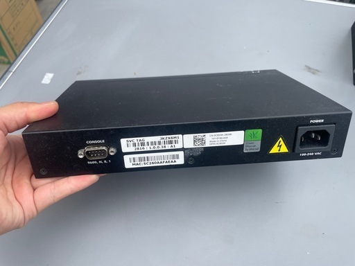 DELL PowerConnect 2816 16ポートギガビットWEB管理スイッチ VLAN対応 本体のみ