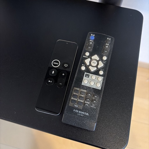 【テレビ3点セット】4K対応49型液晶ディスプレイ・TVスタンド・Apple TV 4K 第1世代
