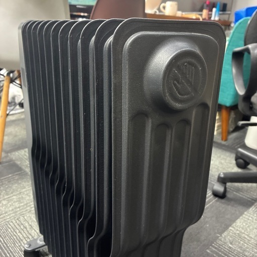 【TEKNOS オイルヒーター】暖房器具 キャスター付き オイルヒーター 小型 5枚フィン 自動温度調整 転倒OFF 500W ミニオイル 