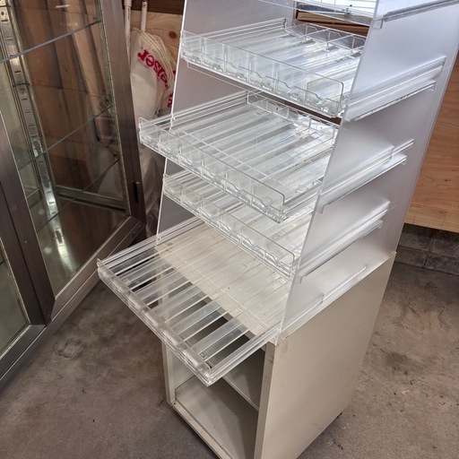 タバコ棚　什器　キャビネット　ガレージ　ディスプレイ