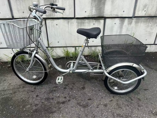 三輪車