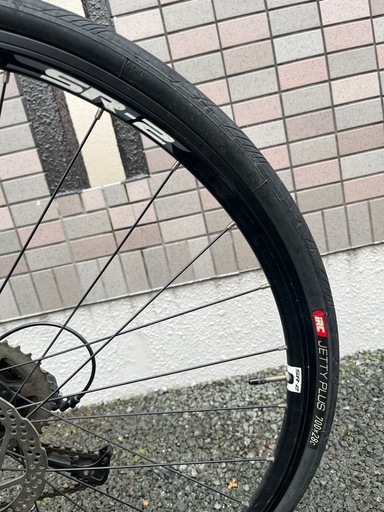 交渉中　GIANT クロスバイク　ディスクブレーキ搭載