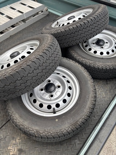 ハイゼット外し4本セット145/80r12 (レトロ) 大崎のタイヤ、ホイールの
