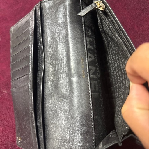 CHANELアイコンラインゴールド長財布