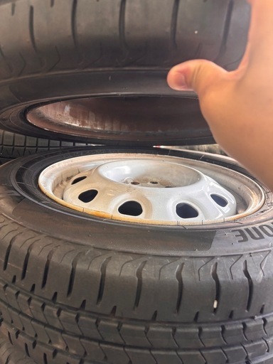 175/70r14 BSニューノ24年製　
5.5Jマルチホイール付き