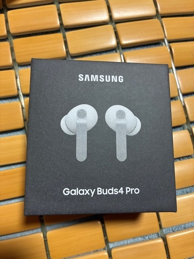 SAMSUNG Galaxy Buds4 Pro ワイヤレスイヤホン ホワイト