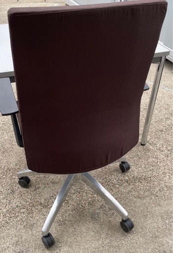 中古 コクヨ プントチェア チャコールグレー 肘有 オフィスチェア 事務 