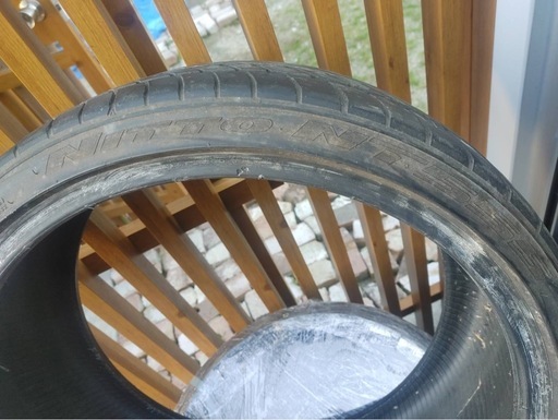 225/35ZR20タイヤ20インチ 4本セット バリ溝‼️(値引き可能)