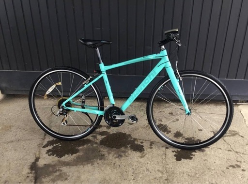 h-413△ y 岐阜発/ Bianchi/ ビアンキ/ C Sport/ クロスバイク/ 3×8段変速/ 700×35c/ 自転車/