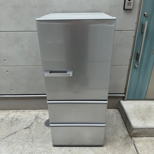 834⭐️2023年製美品★アクア　冷蔵庫　3ドア　大型　シルバー　200L〜300L