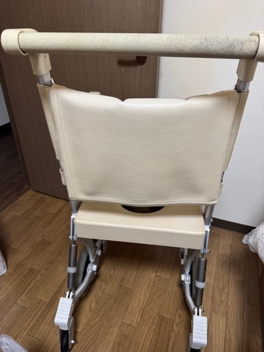 大特価　TOTO 水まわり用車いす　シャワーキャリー　車椅子　介護　車イス　水回り