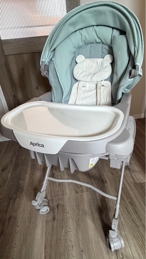 美品 Aprica ユラリズム オート プレミアム