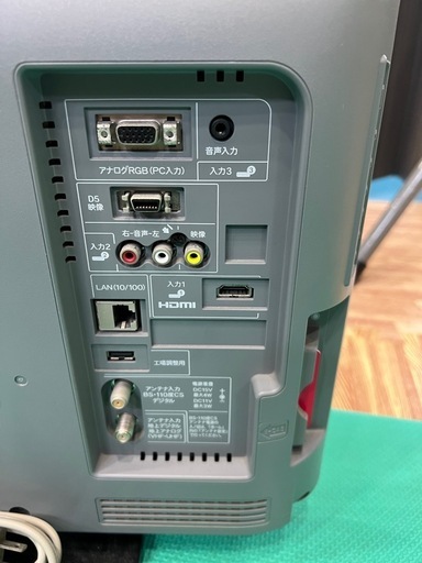 シャープAQUOS液晶テレビ19型(LC-19U5 )ジャンク (macky0223) 感田の