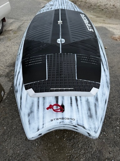 starboard 
TWIN FIN 8'9”X32” 150L LS 