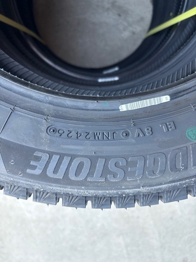 26年製造155/65R14ブリヂストンVRX3