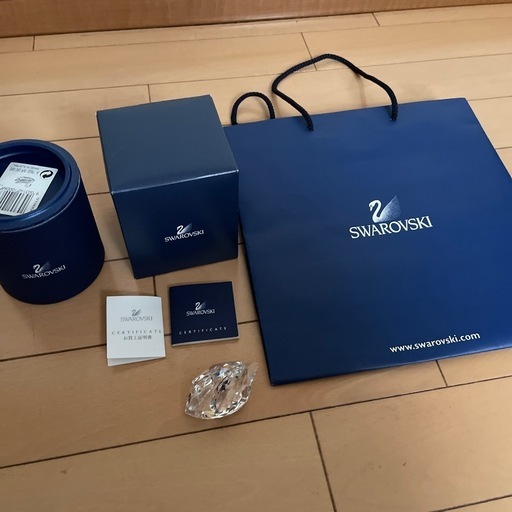 スワロフスキーの「スワン」クリスタルフィギュリンで、精巧なカットが美しい透明な白鳥のオブジェ
 楽天市場】スワロフスキー スワン 白鳥 オブジェ フィギュリン 