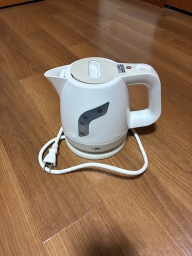 電気ケトル (マロン) 内原のキッチン家電《電気ポット》の中古あげます 