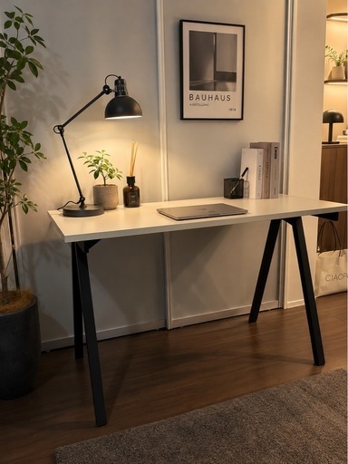 【値下げしました】美品　配送可　IKEA TROTTEN（トロッテン）デスク 120×70cm ホワイト/チャコール 美品