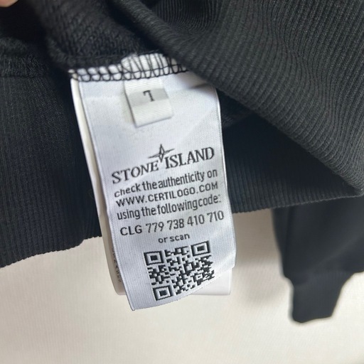 新品タグ付き✨STONE ISLAND ストーンアイランド　ブラック 黒　M
