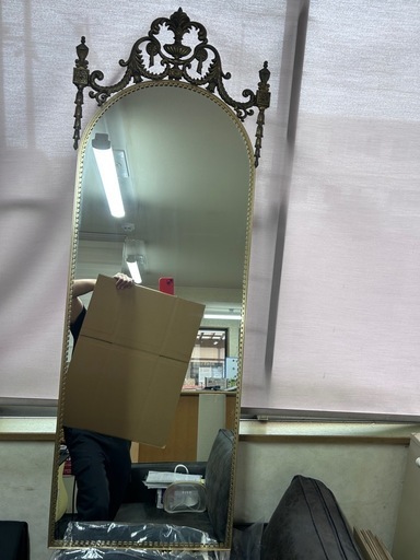 バロック、ロココ調スタンド鏡?