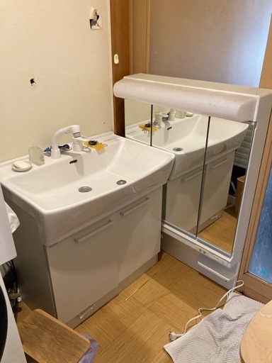 【値下げ本日まで】ノーリツ　収納鏡台付き　洗面台　美品