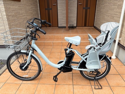 ?【お譲り先決まりました?】ブリジストン ビッケモブdd  BM0B40 子供乗せ電動自転車 大人用ヘルメット 水色?
