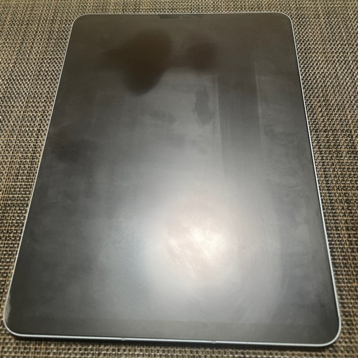 iPad Air4世代Magic Keyboard付き ❗️今日取引していただけたら3万8千
円にします❗️早い者勝ち❗️