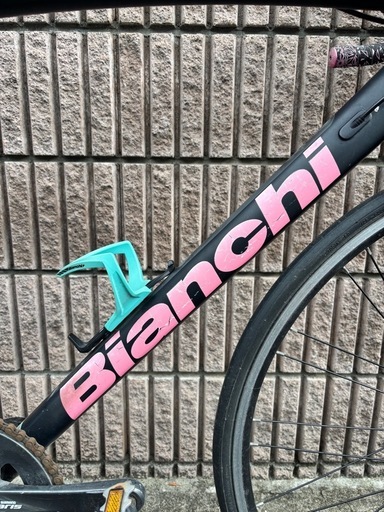 Bianchi Via Nirone 7 ロードバイク ブラック×ピンク