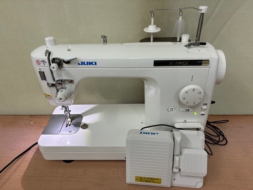 ☆展示品☆美品自動糸切り厚地JUKI職業用ミシン SL-700EX 絶好調 (よっ 