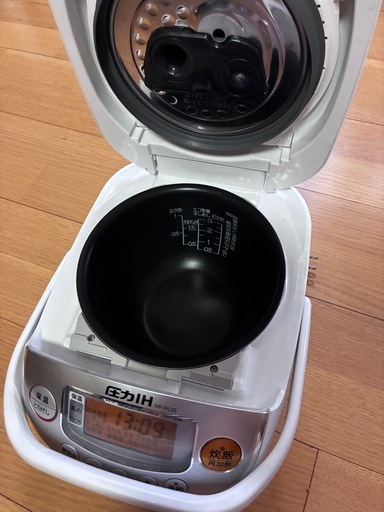 IH炊飯器NP-RL05 (とりっぴー) 大牟田のキッチン家電《炊飯器》の中古