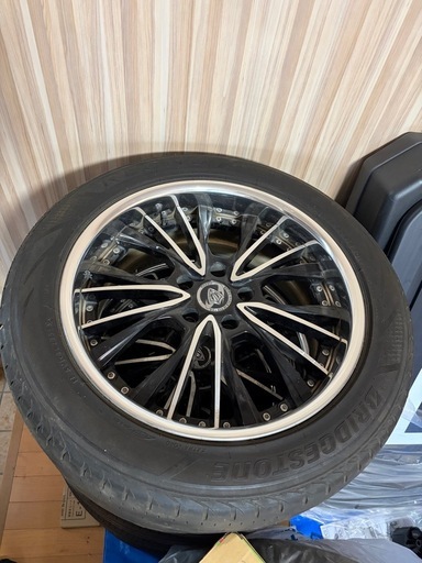 Vienna Mueller 18インチ アルミホイール タイヤセット
