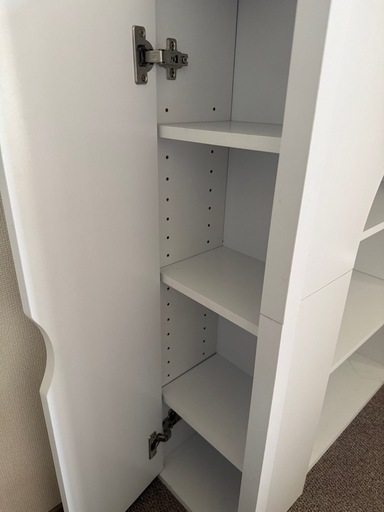 LOWYA cabinet