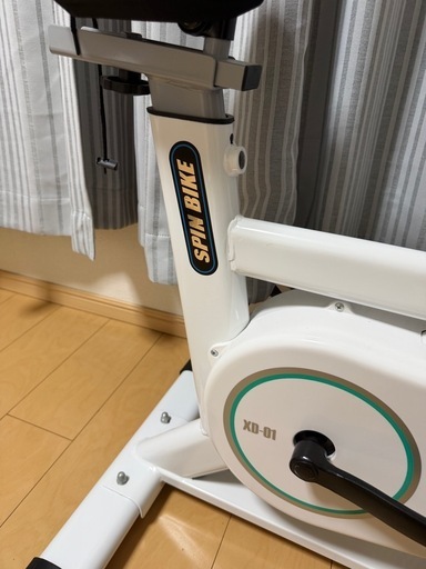 QLEE FITNESS XD-01 フィットネスバイク