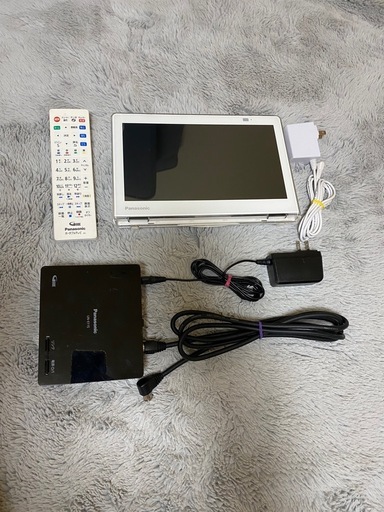 【美品】Panasonic 10V型 2021年製 UN-10E11D