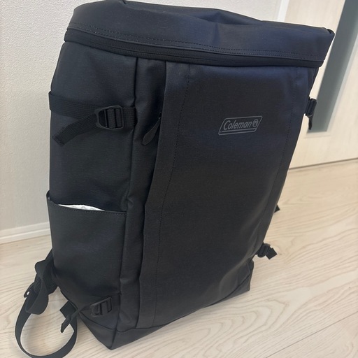 Colemanのスクエア型バックパック美品
