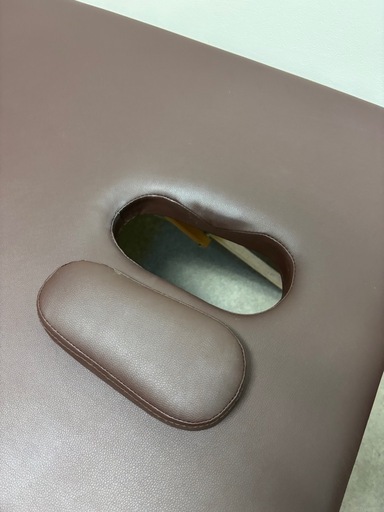 折りたたみ施術用ベッド